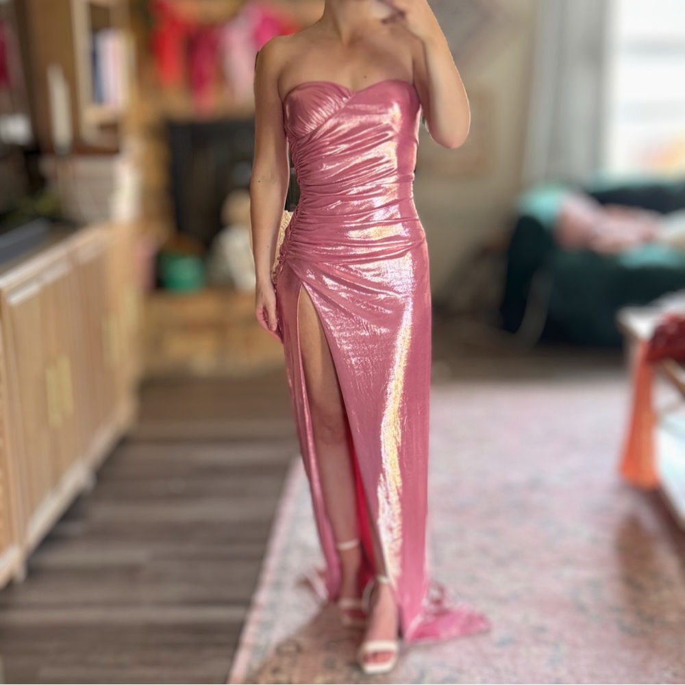 Retrofete Elegant Pink Metallic Strapless Evening Gown